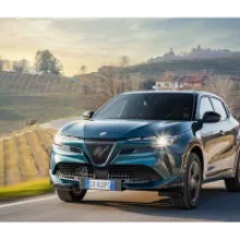 Alfa Romeo Launches Junior Ibrida Q4: Redefining Efficiency and All-Wheel Drive Performance for Everyday Drivers