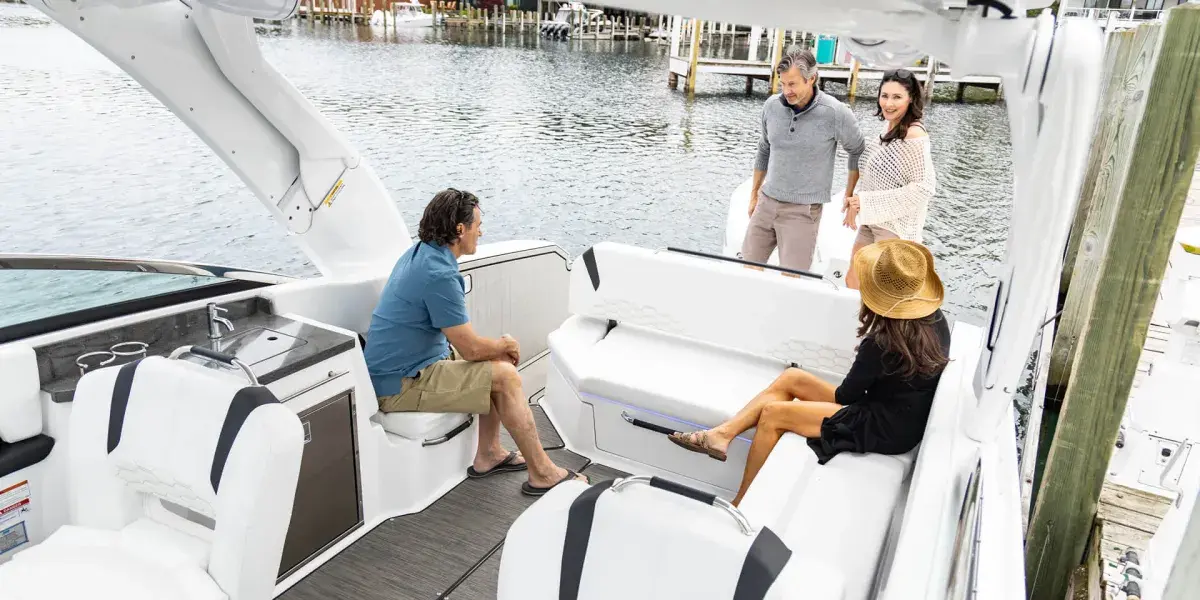 Four Winns H9 Outboard